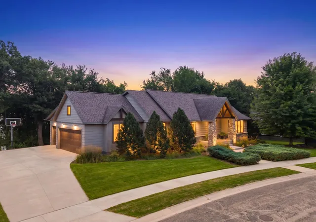 Single family home for sale at 1280 Fox Grv Pl SW, Rochester, MN 55902 | MLS# 7133213