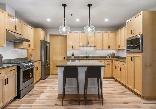 Photo 3 of Condo for sale at 4100 Shoreline Dr #S204, Spring Park, MN 55384 | MLS# 7133219 | Listing updated on 2026-09-15
