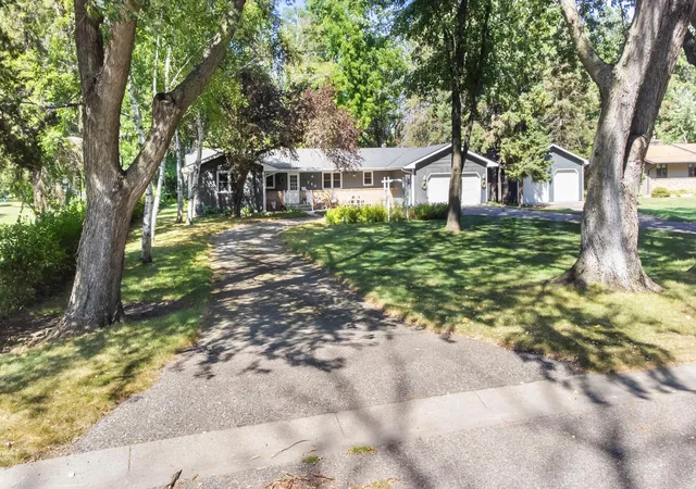 3rd image of 240 Pine Cir, Annandale, MN 55302 | MLS# 7133222