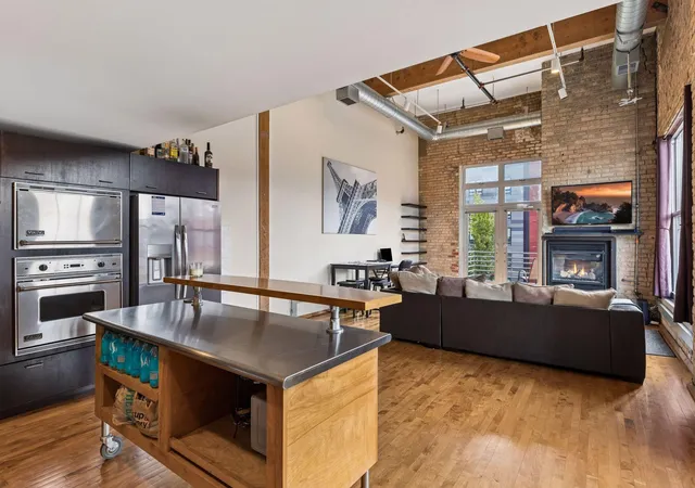 Photo 4 of Condo for sale at 801 Washington Ave N #321, Minneapolis, MN 55401 | MLS# 7133233 | Listing updated on 2026-09-02
