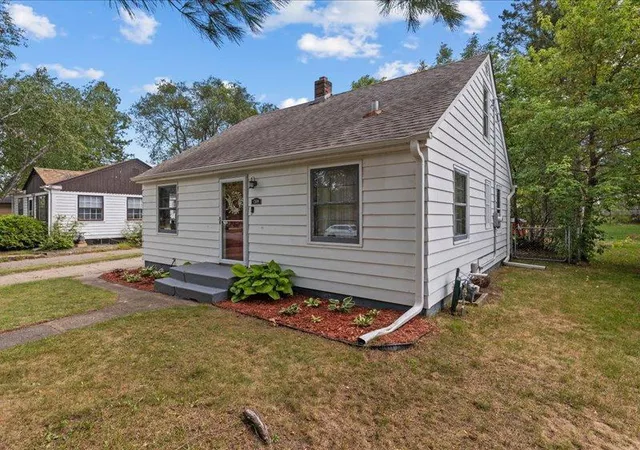 Photo 2 of Single family home for sale at 1309 S 7th St, Brainerd, MN 56401 | MLS# 7133239 | Listing updated on 2026-09-22