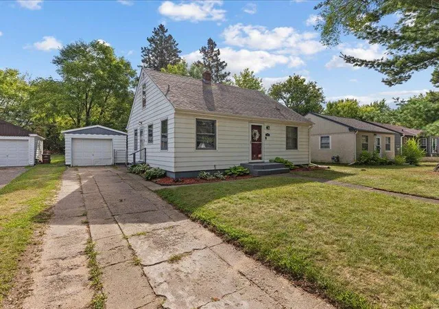 Photo 3 of Single family home for sale at 1309 S 7th St, Brainerd, MN 56401 | MLS# 7133239 | Listing updated on 2026-09-22