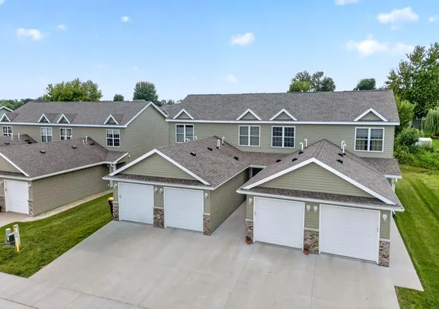 1st image of 1843 Daniel Ln Ne, Stewartville, MN 55976 | MLS# 7133240