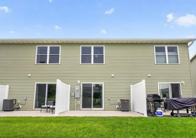 28th image of 1843 Daniel Ln Ne, Stewartville, MN 55976 | MLS# 7133240