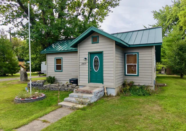 Photo 1 of Sale Pending at 2810 Mill St, Slayton, MN 56172 | MLS# 7133241 | Listing updated on 2026-09-03