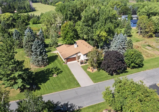 Photo 2 of Sale Pending at 25870 Skyline Cir, Elko New Market, MN 55020 | MLS# 7133275 | Listing updated on 2026-09-19