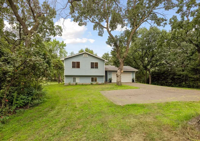 Photo 1 of Single family home for sale at 2146 202nd Ave Nw, Oak Grove, MN 55011 | MLS# 7133281 | Listing updated on 2026-08-30