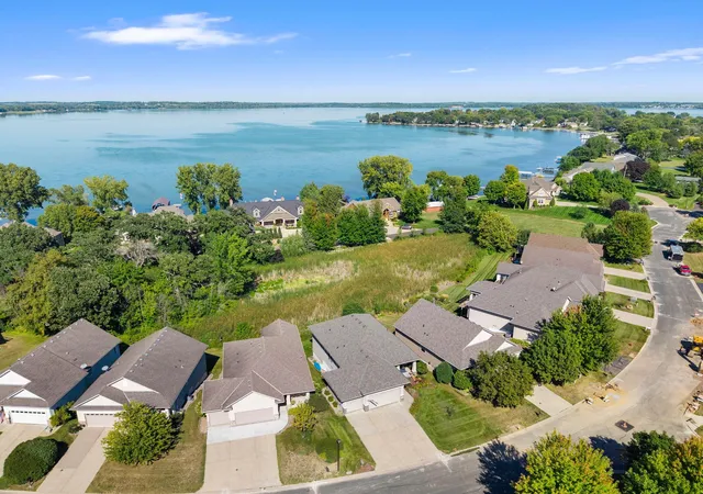 Photo 2 of Single family home for sale at 1404 Beachcomber Blvd, Waconia, MN 55387 | MLS# 7133293 | Listing updated on 2026-09-06