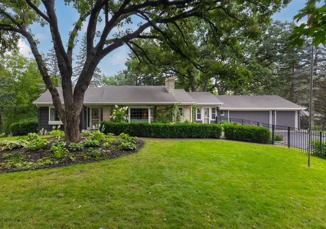 Photo 1 of Sale Pending at 7030 Donlea Ln, Eden Prairie, MN 55346 | MLS# 7133298 | Listing updated on 2026-09-05