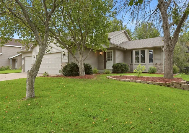 Photo 3 of Single family home for sale at 9225 Queens Gdns, Brooklyn Park, MN 55443 | MLS# 7133308 | Listing updated on 2026-10-14