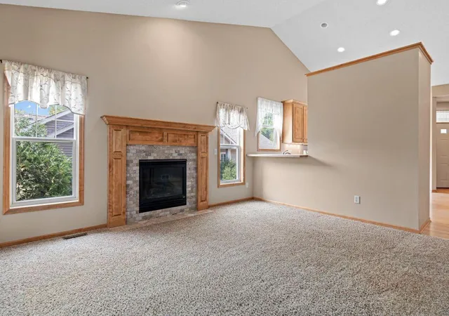 4th image of 198 Thompson Ave E, West Saint Paul, MN 55118 | MLS# 7133374