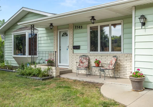 Photo 2 of Single family home for sale at 2503 14th St S, Moorhead, MN 56560 | MLS# 7133387 | Listing updated on 2026-08-30