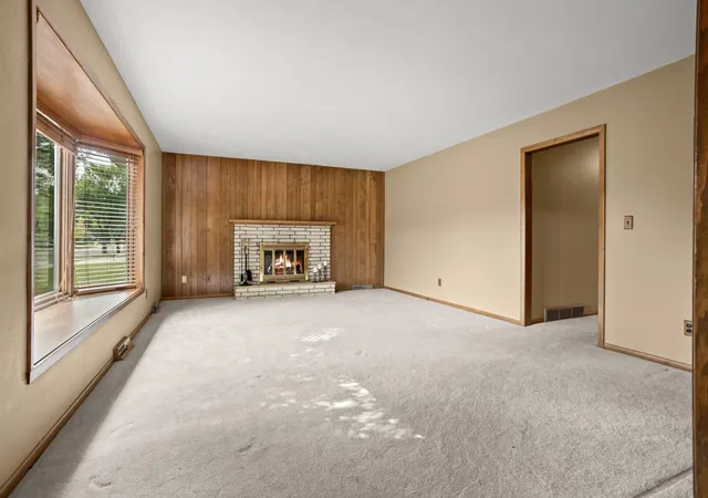 Photo 4 of Sale Pending at 2503 14Th St S, Moorhead, MN 56560 | MLS# 7133387 | Listing updated on 2026-10-15