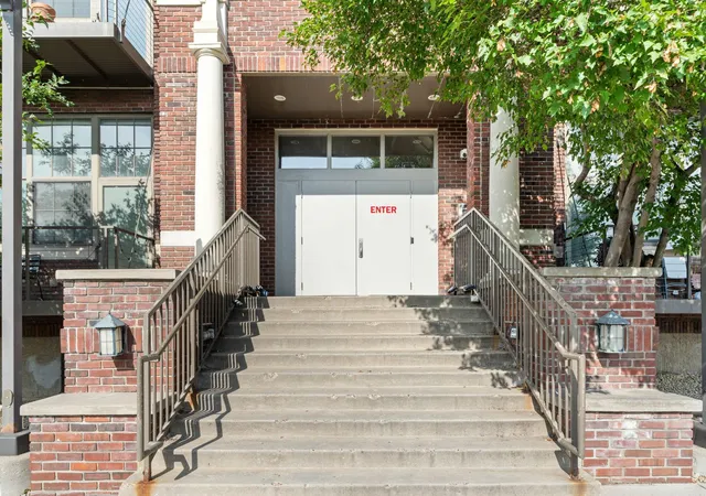 2nd image of 1901 E Hennepin Ave, Minneapolis, MN 55413