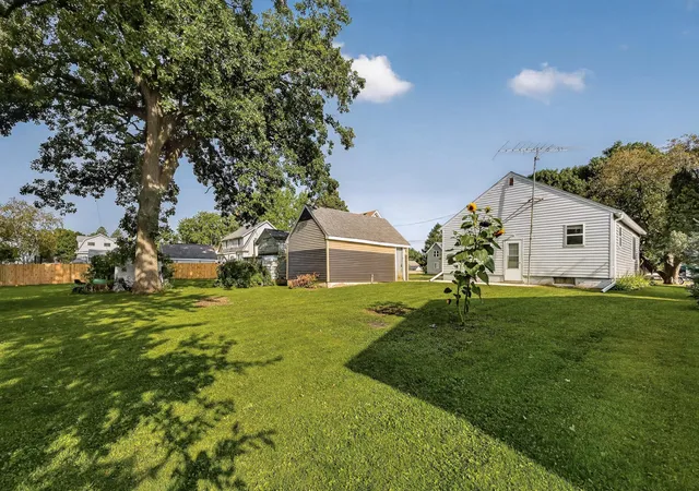 2nd image of 310 E Main St, Brownsdale, MN 55918 | MLS# 7133391