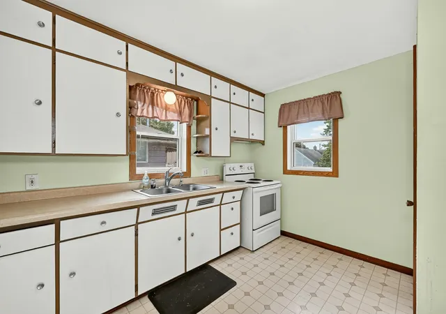5th image of 310 E Main St, Brownsdale, MN 55918 | MLS# 7133391