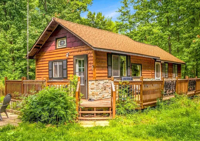 2nd image of 9235 Oakwood Ln, Pine City, MN 55063 | MLS# 7133402