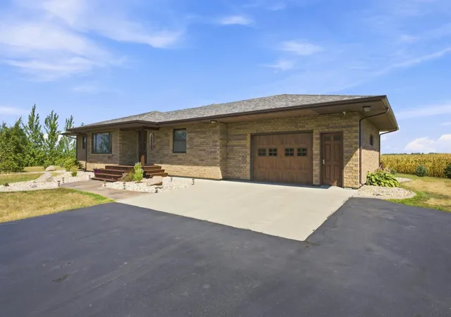 Photo 3 of Single family home for sale at 7030 110Th Ave S, Sabin, MN 56580 | MLS# 7133403 | Listing updated on 2026-08-28