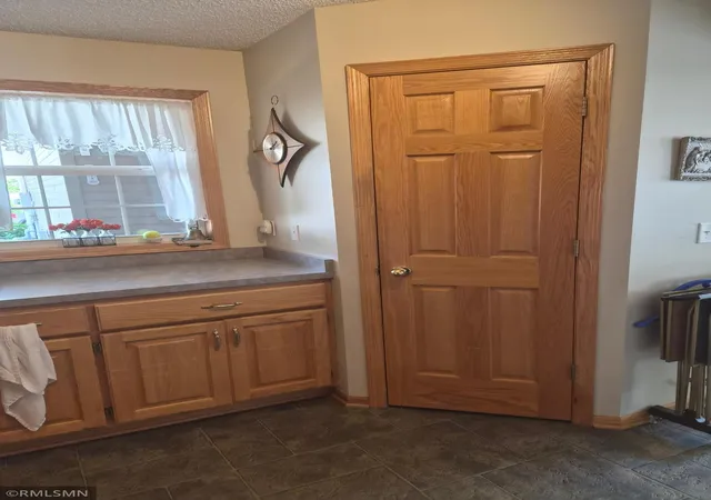 Photo 4 of Single family home for sale at 920 Fairfield Pl Nw, Isanti, MN 55040 | MLS# 7133405 | Listing updated on 2026-10-07