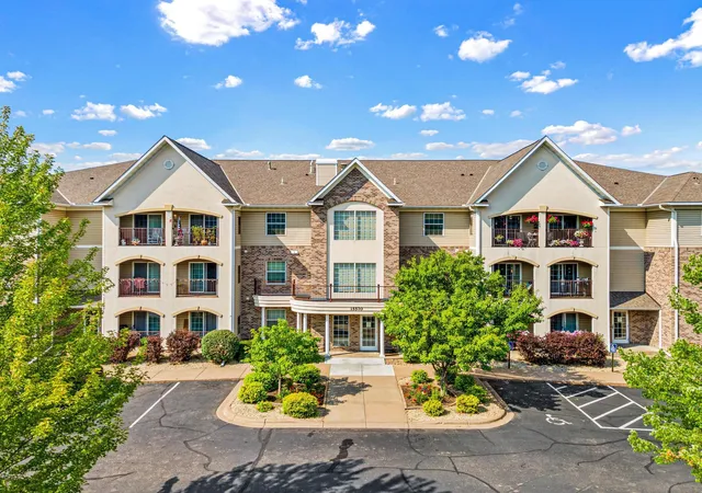 Photo 1 of Sale Pending at 15570 Linnet St Nw #2-102, Andover, MN 55304 | MLS# 7133423 | Listing updated on 2026-10-09