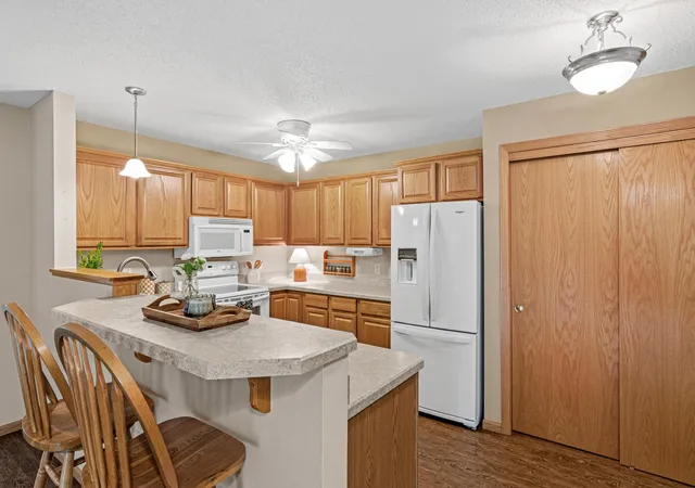 Photo 2 of Sale Pending at 15570 Linnet St Nw #2-102, Andover, MN 55304 | MLS# 7133423 | Listing updated on 2026-10-09