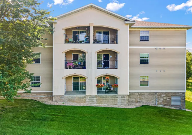 36th image of 15570 Linnet St Nw #2-102, Andover, MN 55304 | MLS# 7133423