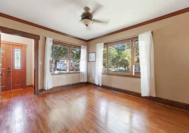 Photo 4 of Single family home for sale at 516 4Th St Se, Willmar, MN 56201 | MLS# 7133434 | Listing updated on 2026-09-05