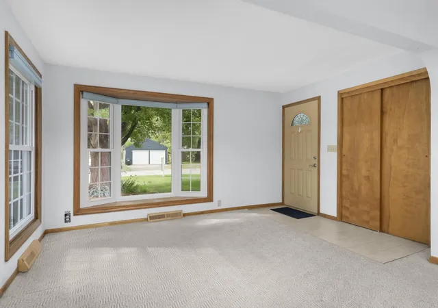 Photo 3 of Single family home for sale at 1784 Dunlap St N, Saint Paul, MN 55113 | MLS# 7133438 | Listing updated on 2026-10-04