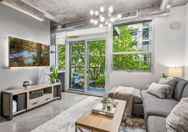 Listing Photo 4 - Condo for sale in building located at 730 N 4Th St, Minneapolis, MN 55401 - Unit #206