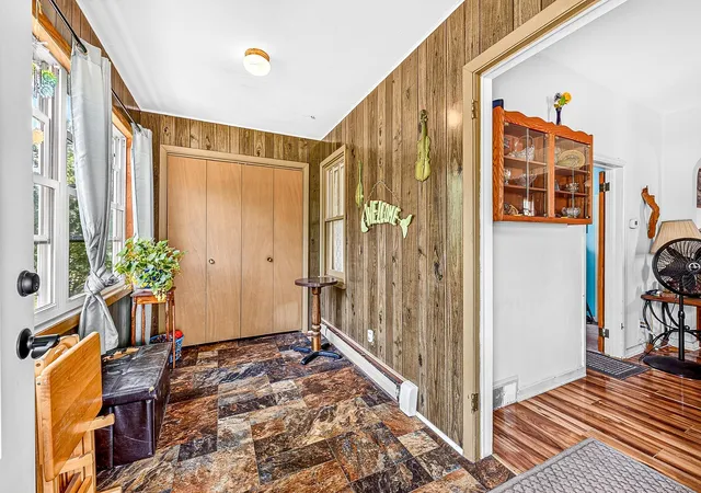 Photo 2 of Single family home for sale at 718 Broadway St, Superior, WI 54880 | MLS# 7133465 | Listing updated on 2026-10-03