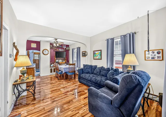 Photo 3 of Single family home for sale at 718 Broadway St, Superior, WI 54880 | MLS# 7133465 | Listing updated on 2026-10-03