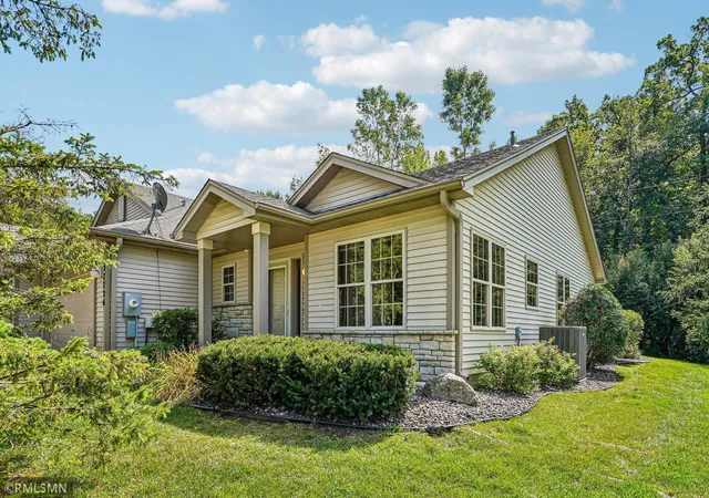 Photo 1 of Sale Pending at 27726 Woodland Dr, Chisago City, MN 55013 | MLS# 7133467 | Listing updated on 2026-09-28