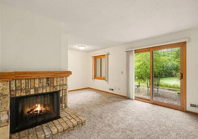 Photo 3 of Single family home for sale at 181 River Woods Ln, Burnsville, MN 55337 | MLS# 7133473 | Listing updated on 2026-10-14
