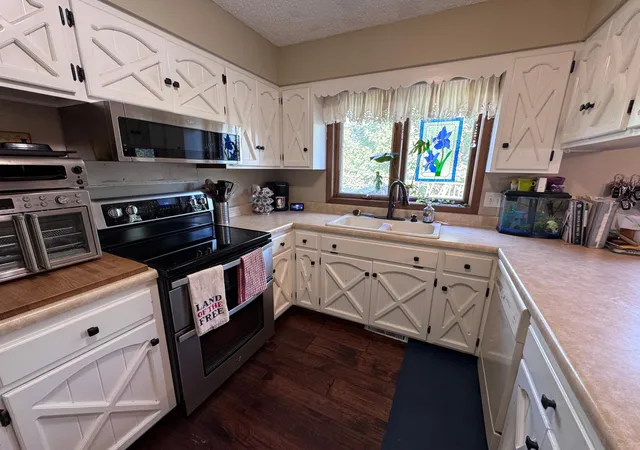 Photo 3 of Single family home for sale at 1301 Rose St, Lisbon, ND 58054 | MLS# 7133502 | Listing updated on 2026-09-25