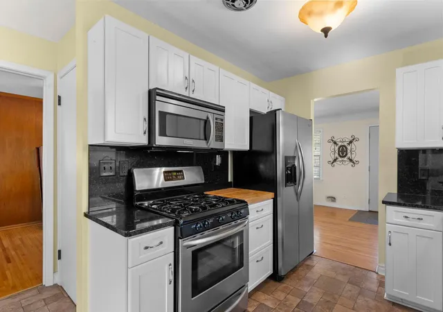 Photo 3 of Single family home for sale at 806 89th Avenue NE, Minneapolis, MN 55434 | MLS# 7133532 | Listing updated on 2026-10-09