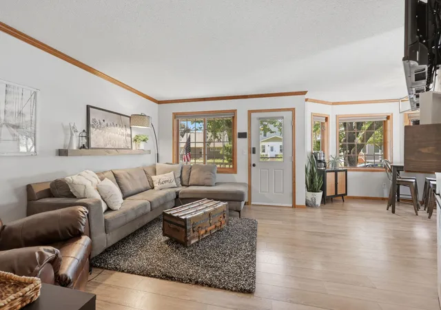 Photo 4 of Sale Pending at 342 N 19 1/2 Ave, Saint Cloud, MN 56303 | MLS# 7133533 | Listing updated on 2026-10-02