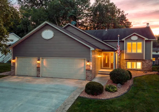 1st image of 13632 Bryant Pl S, Burnsville, MN 55337 | MLS# 7133562
