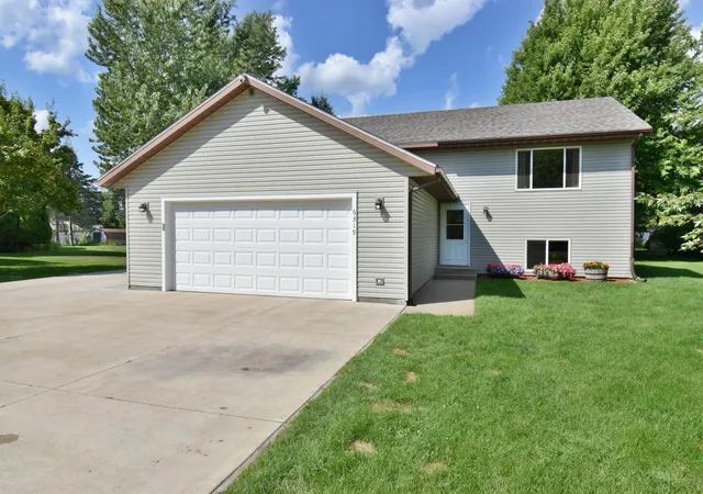 Photo 1 of Single family home for sale at 6319 Laurel Rd, Saint Cloud, MN 56303 | MLS# 7133578 | Listing updated on 2026-09-12