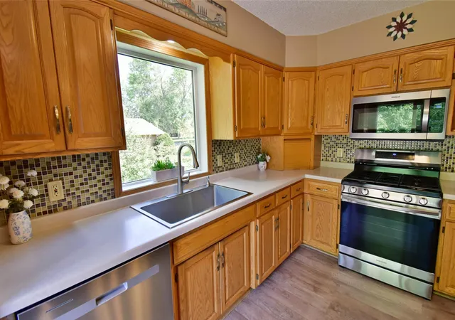 Photo 3 of Single family home for sale at 6319 Laurel Rd, Saint Cloud, MN 56303 | MLS# 7133578 | Listing updated on 2026-09-12