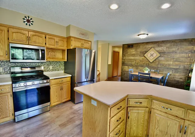 Photo 4 of Single family home for sale at 6319 Laurel Rd, Saint Cloud, MN 56303 | MLS# 7133578 | Listing updated on 2026-09-12