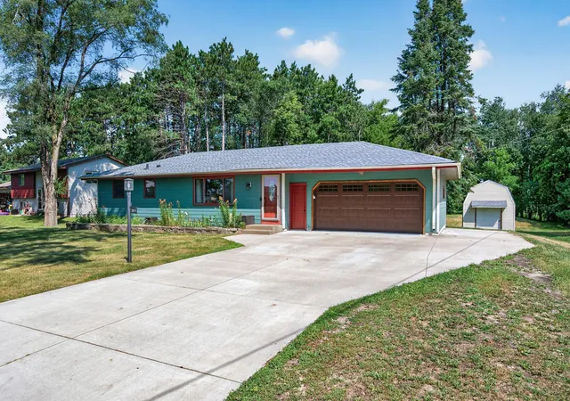 2nd image of 2051 Deerwood Ln Ne, East Bethel, MN 55092 | MLS# 7133589