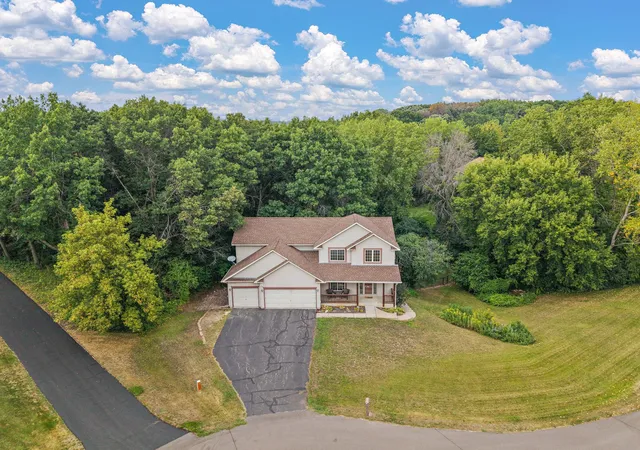 Photo 3 of Single family home for sale at 2554 Haller Ln E, Maplewood, MN 55119 | MLS# 7133603 | Listing updated on 2026-09-02