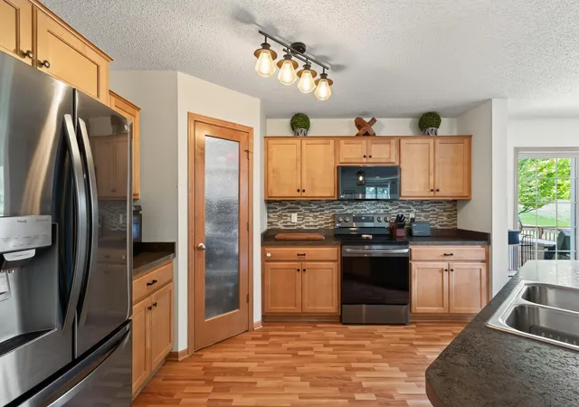 Photo 3 of Single family home for sale at 2052 Cobblestone Dr, Cologne, MN 55322 | MLS# 7133607 | Listing updated on 2026-09-21