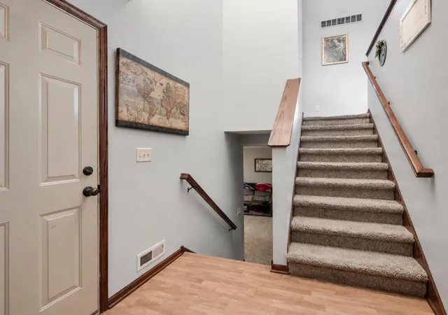 2nd image of 100 Olympic Ct, Mankato, MN 56001 | MLS# 7133611