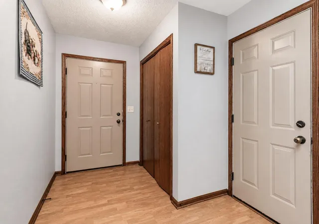 Photo 3 of Single family home for sale at 100 Olympic Ct, Mankato, MN 56001 | MLS# 7133611 | Listing updated on 2026-08-31