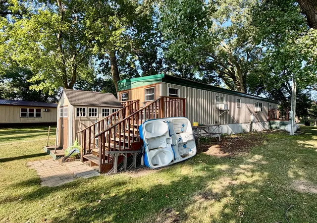 Photo 3 of Single family home for sale at 48470 Baileys Bay Rd, Big Stone City, SD 57216 | MLS# 7133647 | Listing updated on 2026-08-27