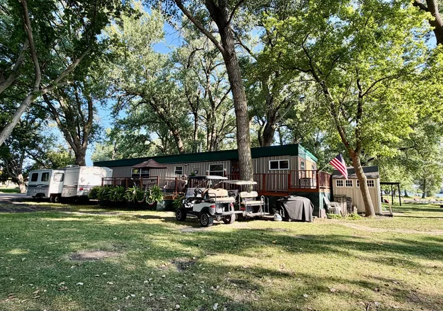Photo 4 of Single family home for sale at 48470 Baileys Bay Rd, Big Stone City, SD 57216 | MLS# 7133647 | Listing updated on 2026-08-27