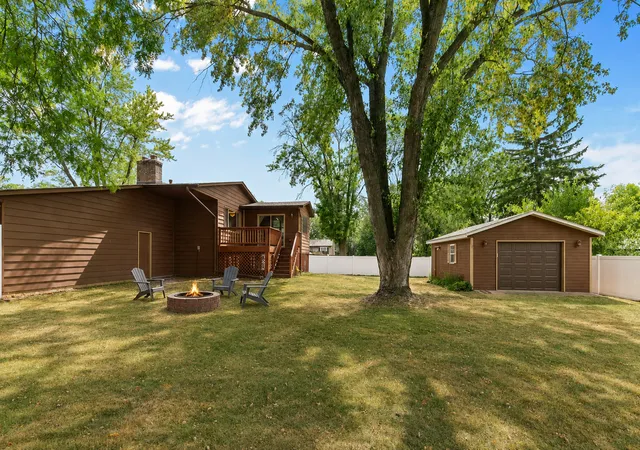 Photo 3 of Single family home for sale at 7300 Illies Ave S, Cottage Grove, MN 55016 | MLS# 7133667 | Listing updated on 2026-09-24