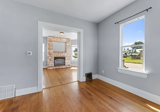 Single family home for sale at 304 E Jefferson St, Caledonia, MN 55921 | MLS# 7133672 | Listing updated on 2026-08-27