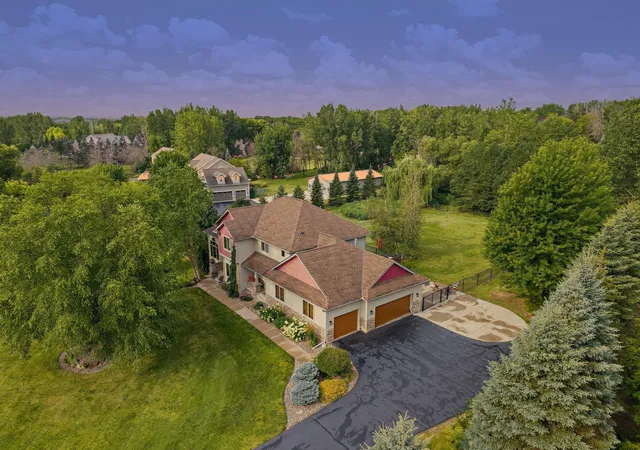 Photo 2 of Single family home for sale at 23140 Grandview Wy, Lakeville, MN 55044 | MLS# 7133679 | Listing updated on 2026-09-22